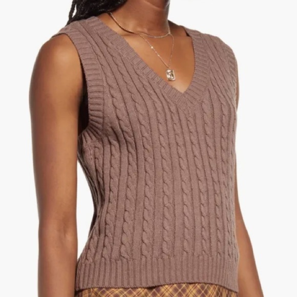 Nordstrom BP Cable Knit V-Neck Sweater Vest - Taupe - Picture 7 of 8